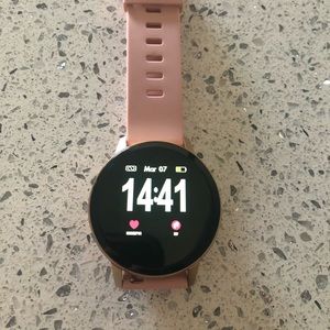 Blush pink and rose/gold Smart Watch